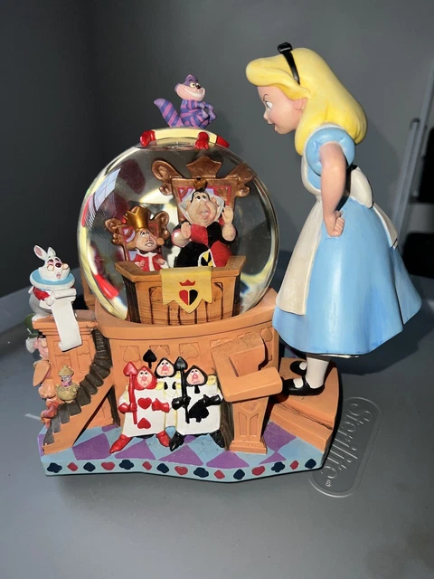 Disney Store Alice In Wonderland Music Snow Globe Alice's Trial “AS IS”