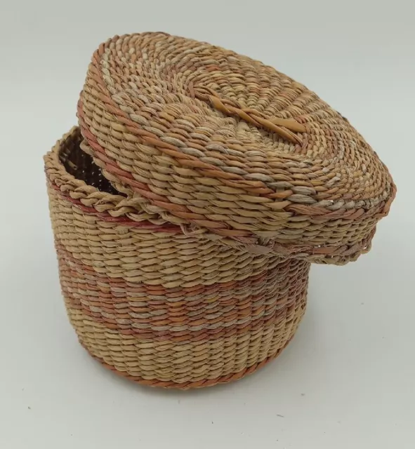 Small Hand Woven  Basket  W/ Lid Red Design  2.5" Decorative  Trinket