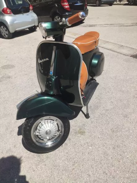 Vespa 50 Special
