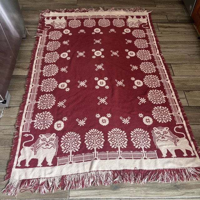 Country House Fence lions /cats  Wine Red /creme  Throw Blanket 46 X 72 Rever