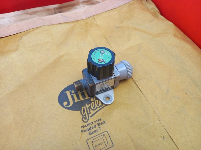 O2 Flow Control Valve AIRCRAFT PARTS VARIOUS COCKPIT OXYGEN FLOW CONTROL VALVE £4.50 ...
