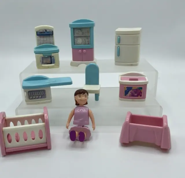 Vtg Lot of 8 Small Plastic Superior Dollhouse Furniture Kitchen Set and Cribs