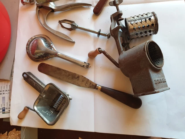 Anciens Ustensiles De Cuisine