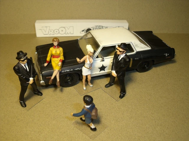 5 FIGURINES 1/43 SET 453 LES GENDARMES DE LA MER VROOM NON PEINT