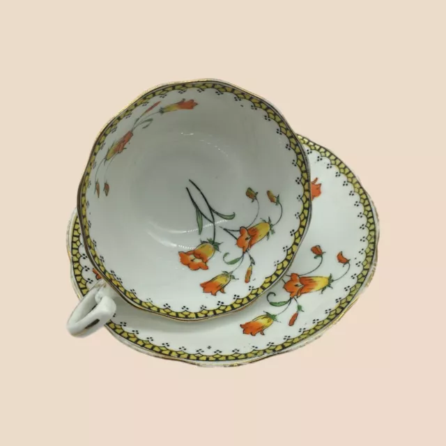 Antiguo conjunto de platillos de taza de té Royal Albert pintados a mano amarillo naranja floral década de 1920