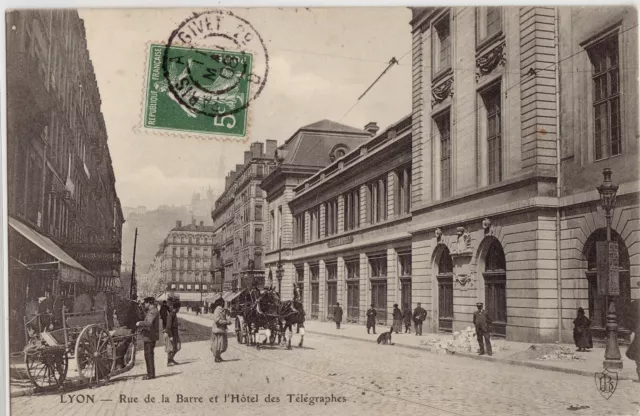 CPA - 69 - LYON - Rue de la Barre et l'Hôtel des Télégraphes.