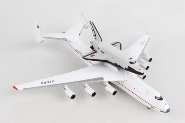 Herpa Wings (He562812) Antonov An225 With Shuttle 1:400 Scale Diecast Model