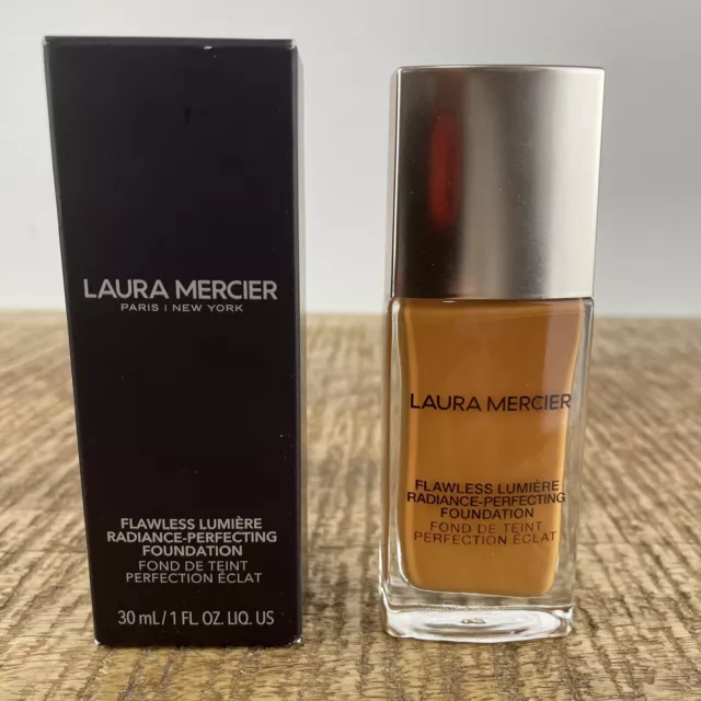 Base Laura Mercier Impecable Lumiere Radiance Perfecting 5N1 Pecana 1 oz NUEVA