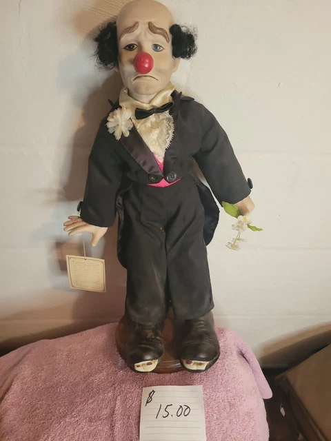 Vintage CLOWN 21” Porcelain Dynasty Doll Collection