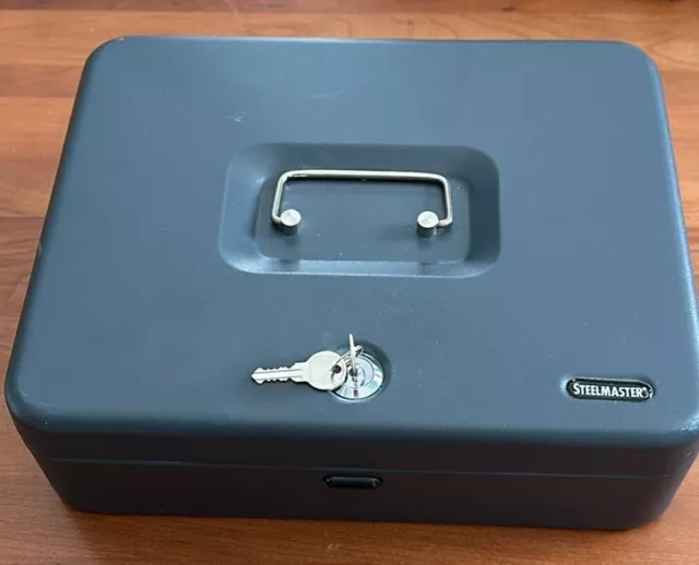 Steelmaster Cash Drawer Lock Box with Key