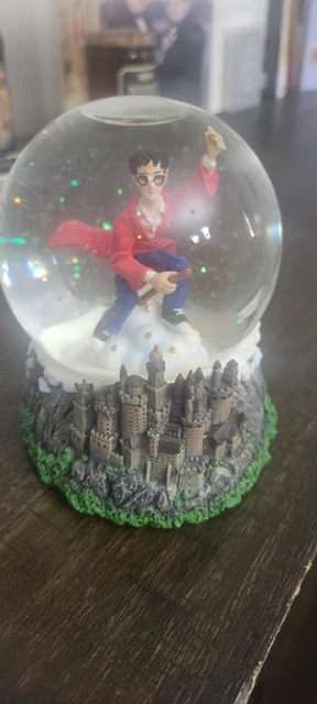RARE Harry Potter Quidditch Snow Globe Warner Bros 2000 RETIRED