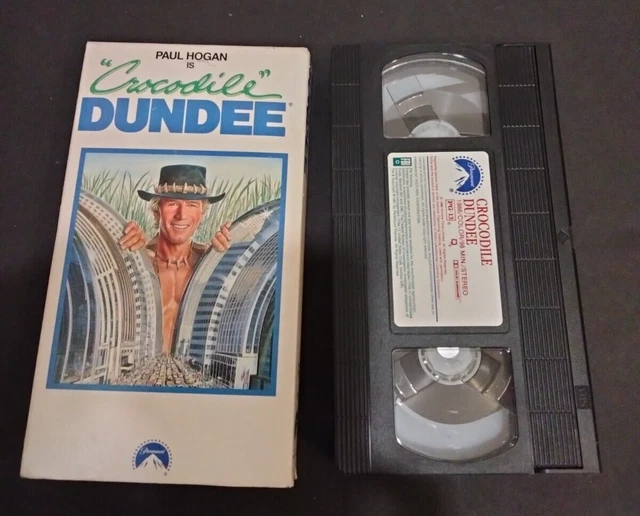 CROCODILE DUNDEE VHS 1986 PARAMOUNT PAUL HOGAN Rim Fore FILMS PG13 EUR