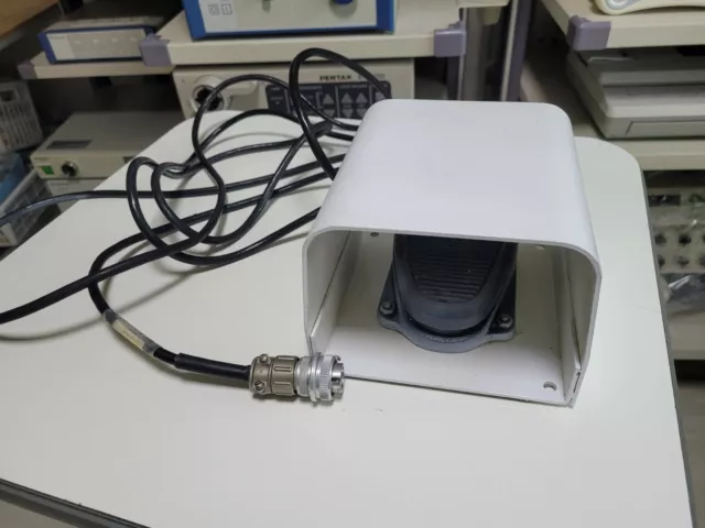 220($ USD) Used Foot Pedal for Medlite IV Q-Switched Nd:YAG Continuum Biomedical
