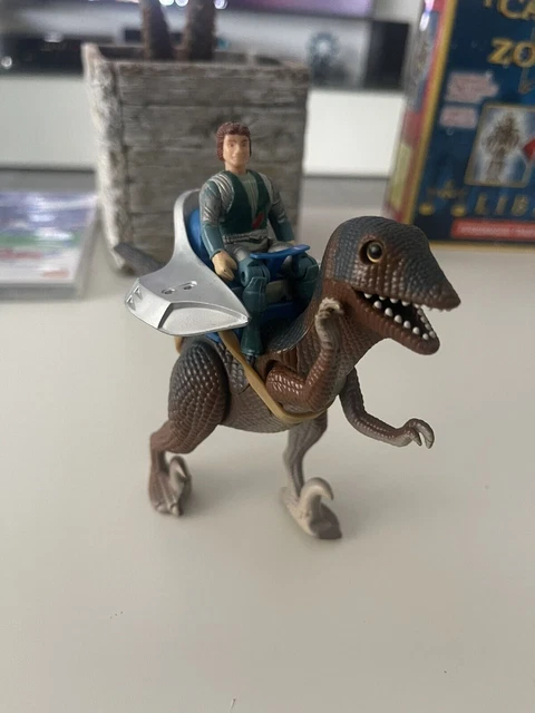Dino Riders Raptor TYCO DINO RIDERS Deinonychus Velociraptor Plus Sky Character Dinosaur £ ...