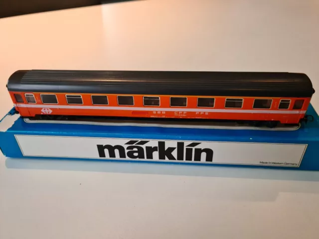 Märklin HO 4162  - Personenwagen 1. Klasse der SBB - top, wenig gebraucht