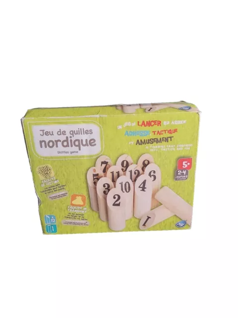 Jeu Nordique Des Quilles En Bois