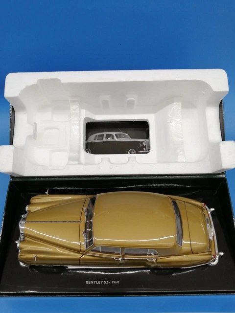 Minichamps 1/18 Bentley S2 1960 Gold Die-Cast