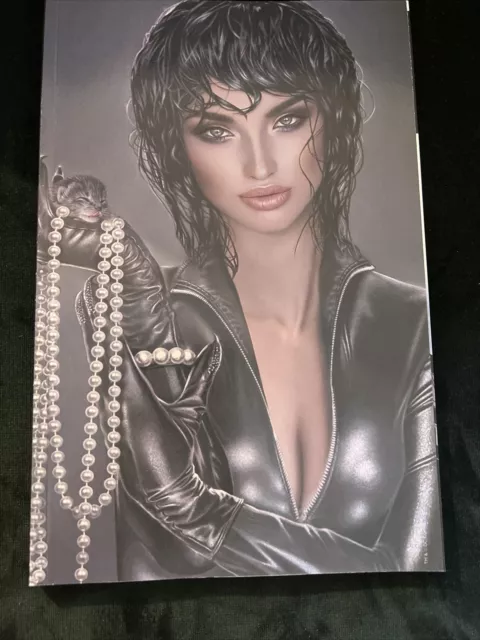 CATWOMAN 80th ANNIVERSARY NATALI SANDERS VIRGIN EXCLUSIVE 1