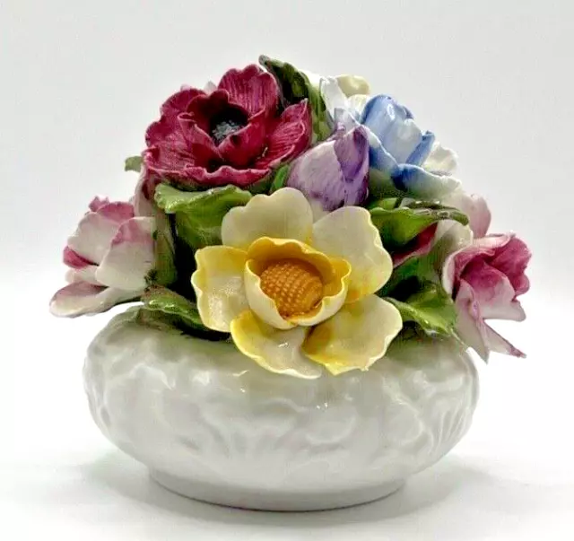 Aynsley Hand Modeled Floral Bouquet Arrangement Vase Fine Bone China, England