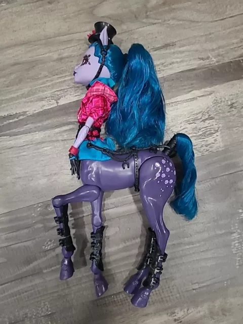 Preowned Monster High Freaky Fusion Hybrid Avea Trotter Horse Doll Mattel 2013