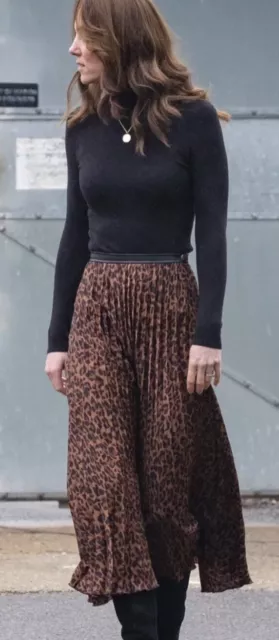 Mid length leopard skirts discount uk