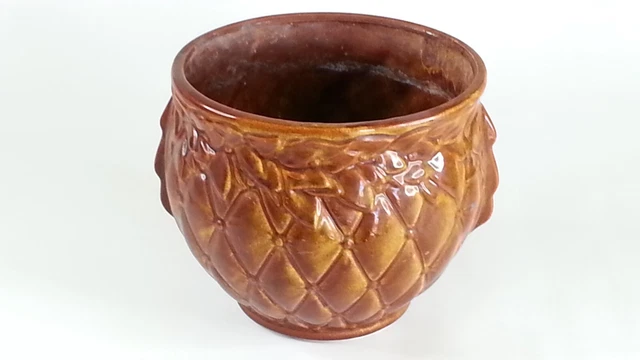 Vintage Brown McCoy Jardiniere Planter Vase Jar 1488 USA Quilt Berries