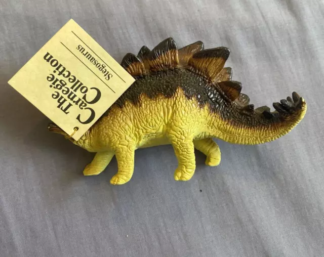 AE629 Safari Carnegie Museum Stegosaurus Dinosaur Figure Toy Model BNWT