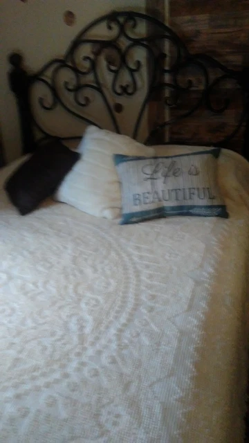 Morgan Jones 'Chenille' Bedspread Vintage 1940's Era
