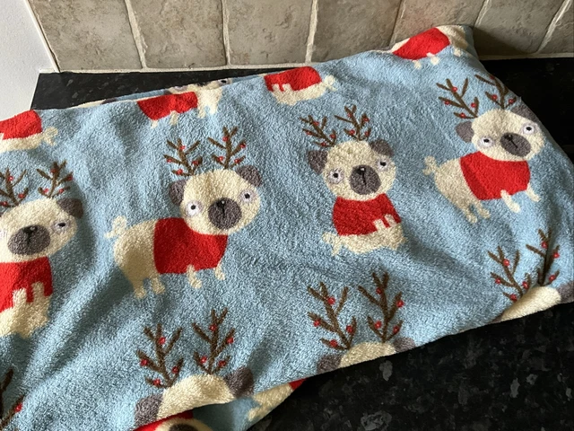 TESCO CHRISTMAS REINDEER Pug Dog Design Throw Blanket 120x150cm Room Decor 5.00 PicClick UK
