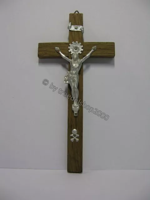 a120) Kleines altes WANDKREUZ KREUZ Kruzifix Holz Braun / silber ca. 12,5cm