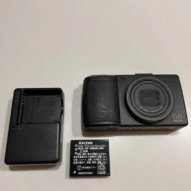 【Near Mint】RICOH Digital Camera GR DIGITAL III GRDIGITAL3  + Accessories