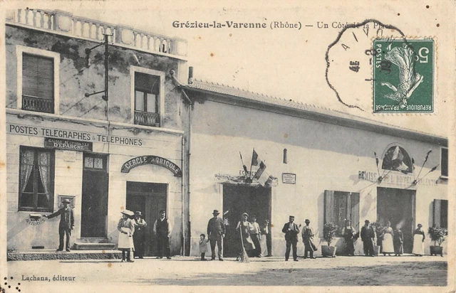 Cpa 69 Greezieu La Varenne Un Cote De La Place