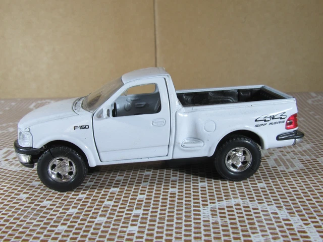 LE070 WELLY 19835W Voiture 1/18 1:18 Ford F-150 Flareside supercab pick up 1999 EUR 59,99 - FR