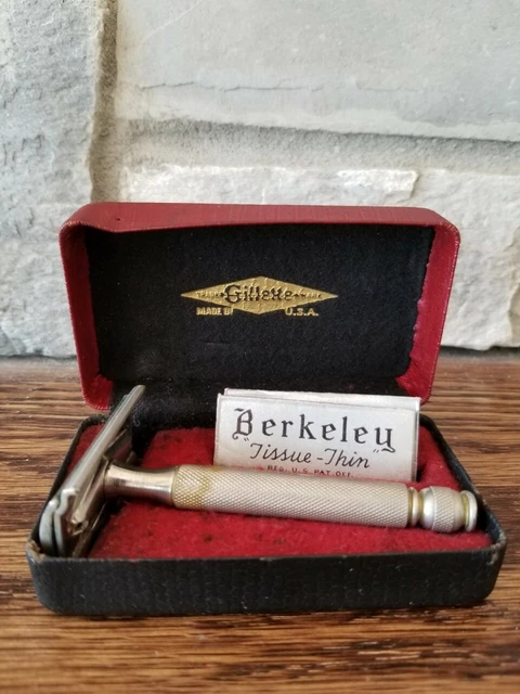 Vintage Gillette razor, 1930s long Comb case, New Old Stock Blades