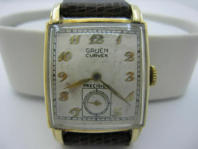 Vintage Gruen Curvex Wind Up Movement 440 10K Gold Filled Watch, RUNS