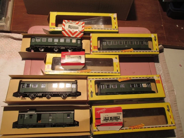 Voitures De Voyageurs - Voitures Et Wagons - PRODUITS