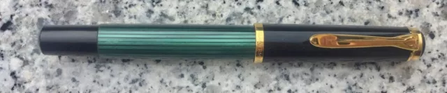 TOLLE GEBRAUCHTE! PELIKAN M400 Füllhalter, grün gestreift, M Feder