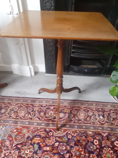 Regency Mahogany Tilt Top table