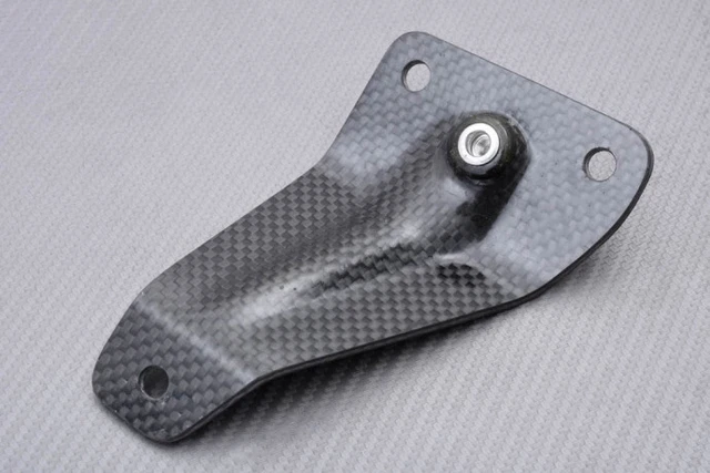AKRAPOVIC Carbon Exhaust Bracket HONDA CBR 900 RR 1992-1999 Ref P-MBH6R1 AKRAPOVIC Carbon Exhaust Bracket HONDA CBR 900 RR 1992-1999 Ref P-MBH6R1