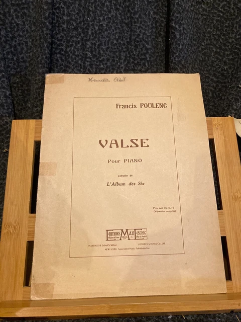 Francis Poulenc Valse pour piano Album des six partition editions Max Eschig