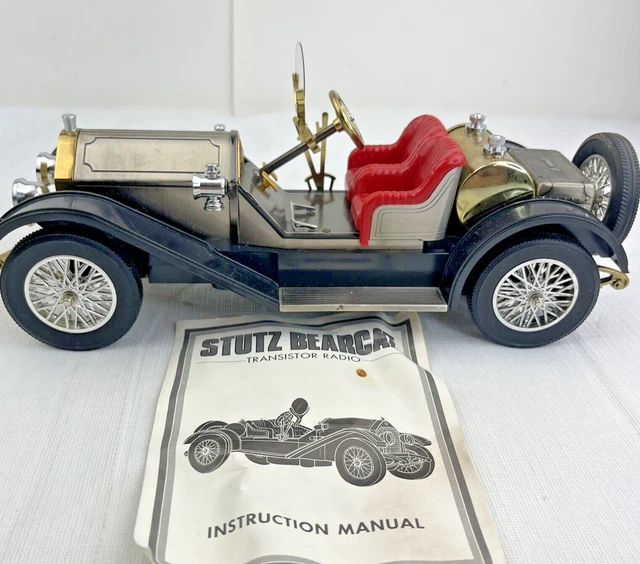 VINTAGE WACO STUTZ Bearcat Transistor Radio Model Car 10.5