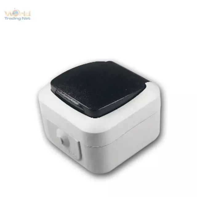 Zones Humides Prise IP44, 250V 16A, Montage Apparent Dose , Ap Gris, sous-Sol
