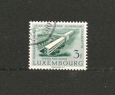 528 a 530  ** Luxembourg  en faveur de la clinique pour enfants 1957  num 