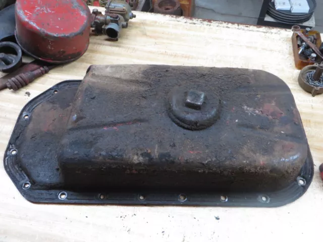 Ford 600,700,800, 900,501,601,801,901 2000,4000 4 Cyl Tractor Oil Pan