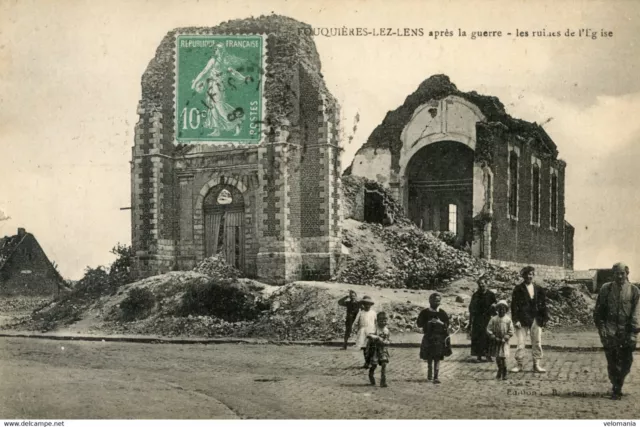 S8194 cpa 62 Fouquières Lez Lens après la Guerre - les ruines de l'Eglise