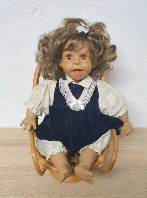 Garosa Poupée bébé simulée de 11 pouces Poupée infantile réaliste mignonne  avec cadeau d'anniversaire de jouet de vêtements, poupée bébé en vinyle,  poupée infantile 