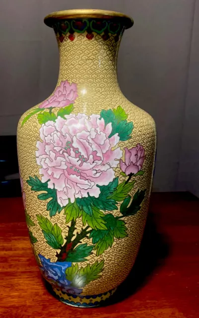 LARGE  CHINESE JAPANESE CLOISONNÉ /BIRD/FLOWERS 16.5 “tall and 9” Widest Part