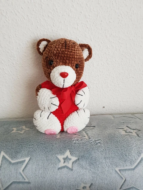 Amigurumi  - Bärchen100% Polyester  Handarbeit ca 26 cm ,  
