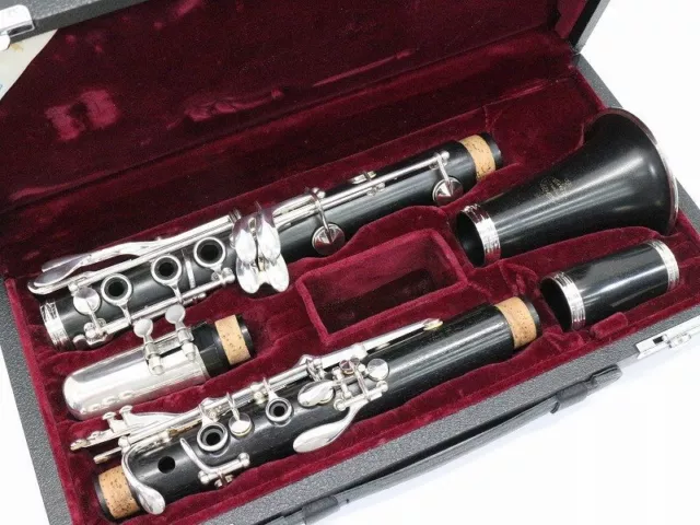 Buffet Crampon E11 Bb Clarinet Beginner Silver Plated 17 Keys w/ Case #237