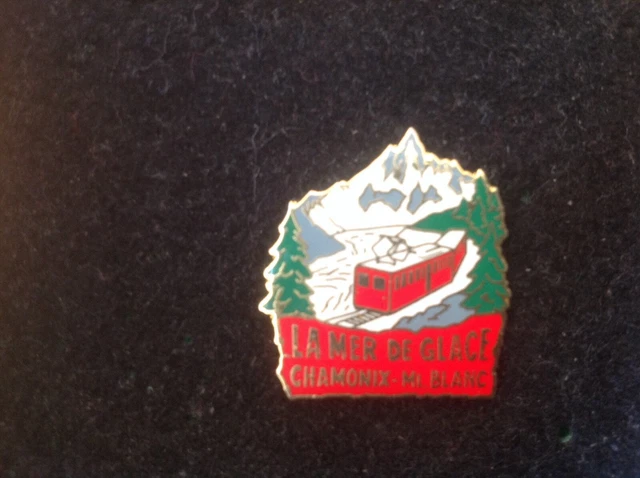 Pin's Aiguille Du Midi 3842m - Chamonix Mont-Blanc Haute-Savoie 74